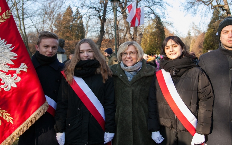 Barbara Nowak zwołuje dzieci na defiladę wojskową. Barbaro, opamiętaj się - apelują nauczyciele