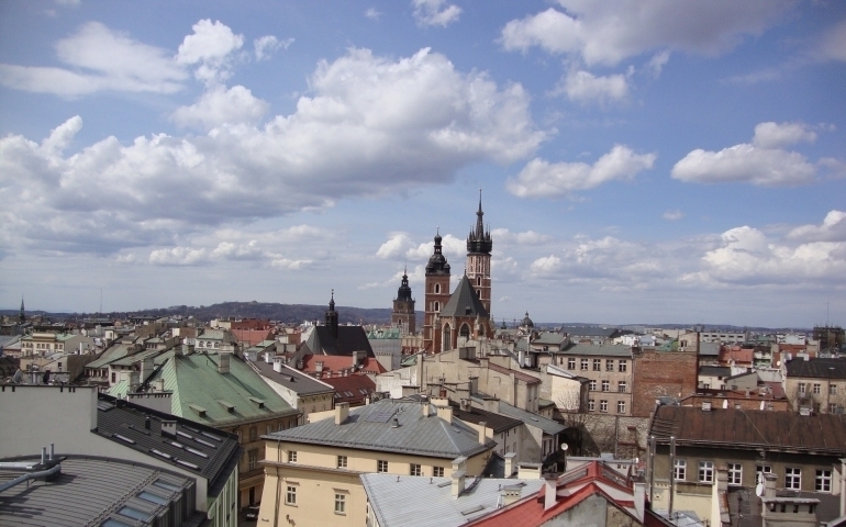 Radna pyta prezydenta, czy kurator Barbarze Nowak i jej mężowi należy się mieszkanie od miasta