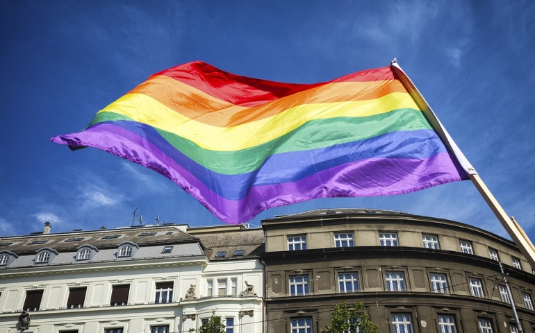 Nauczyciele zadeklarowali wsparcie dla uczniów LGBT. Małopolska kurator oświaty zbulwersowana